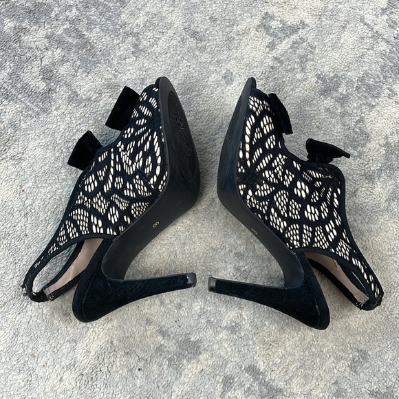 Seychelles Anthropologie Bobbin Lace Pumps Peep Toe Bow Girly Sz 8 - Picture 9 of 16